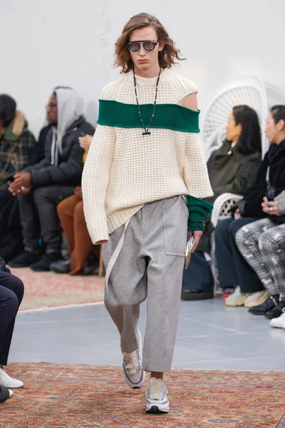 Look 8